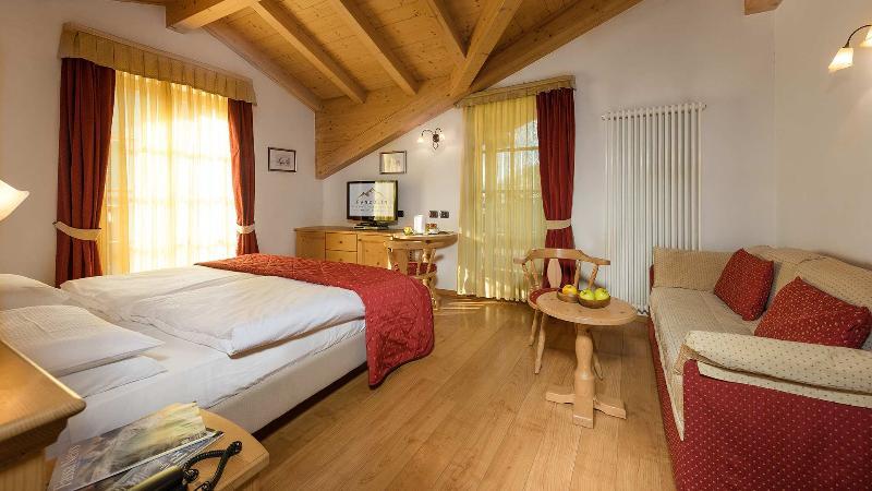 Romantic Charming Hotel Rancolin Moena Eksteriør billede